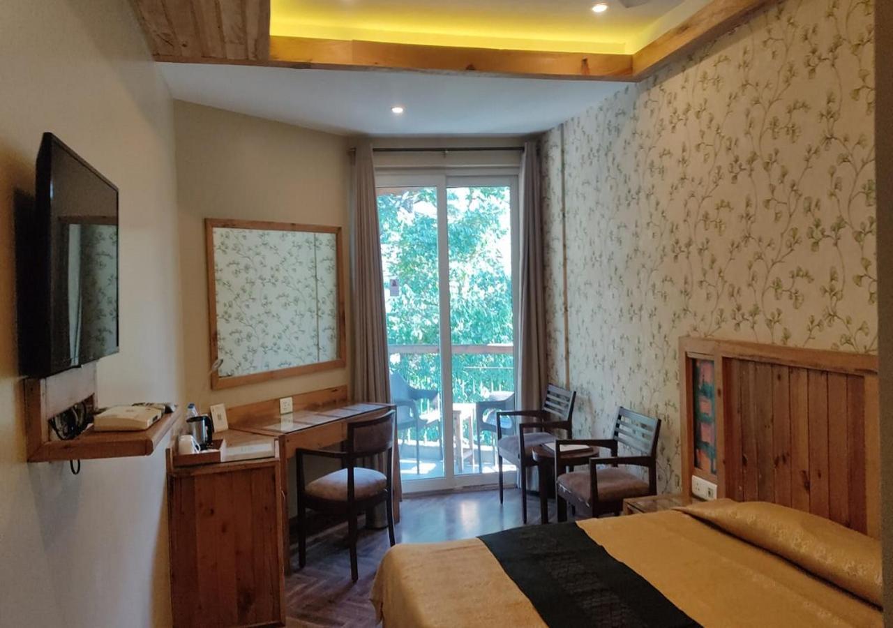 디스 카사 호텔 맥그로드 간즈 외부 사진